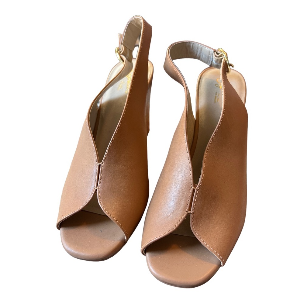 Seychelles open toe sling back wedges